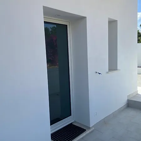 Zulie Guest house *